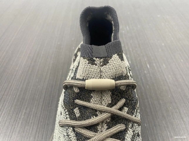 'Stone Boost Yeezy Salt' 380 GZ0472 0811